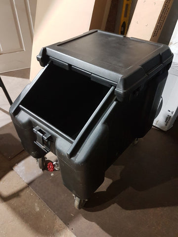 Like New - Cambro ICS100L110 - Ice Caddy with 100 lb Storage Capacity