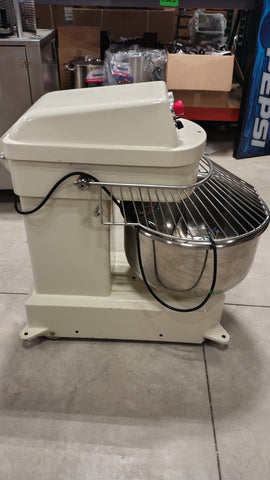 Fully Serviced BakeMax BMSM030 Heavy Duty Floor Model 2 Speed 30KG Dough Spiral Mixer