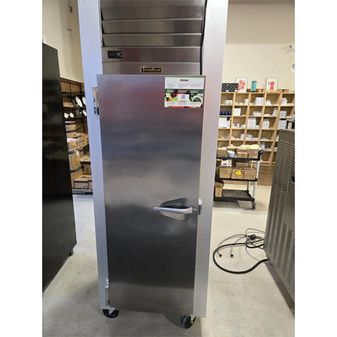 Never Been Used - Traulsen G10011 - Reach-In Refrigerator with One Door - 23.4 Cu. Ft.