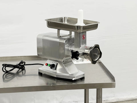 BakeMax BMMG004 Titan Series Electric Countertop 1.5HP #22 Hub Meat Grinder 660lbs. Per Hour
