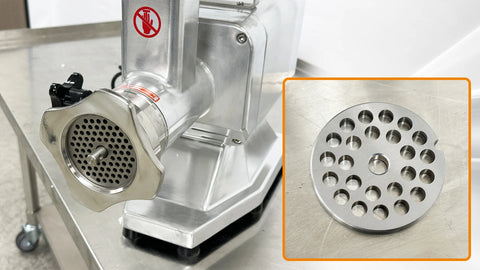 BakeMax BMMG004 Titan Series Electric Countertop 1.5HP #22 Hub Meat Grinder 660lbs. Per Hour